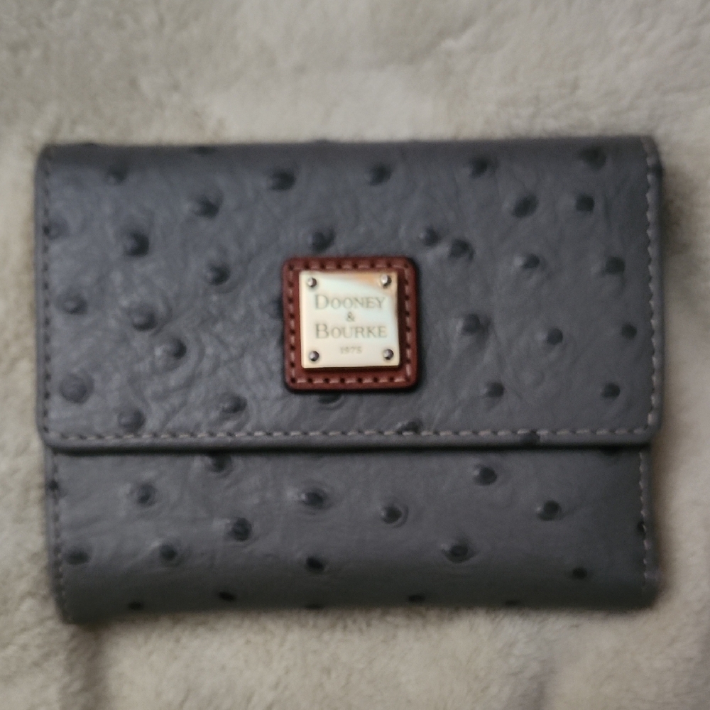 Dooney & Bourke Charcoal Textured Wallet